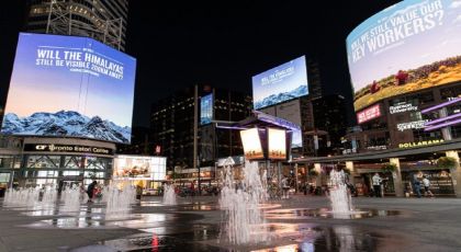 Toronto Yonge Square